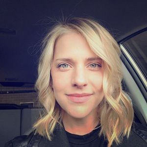 Meet your posher! 💕